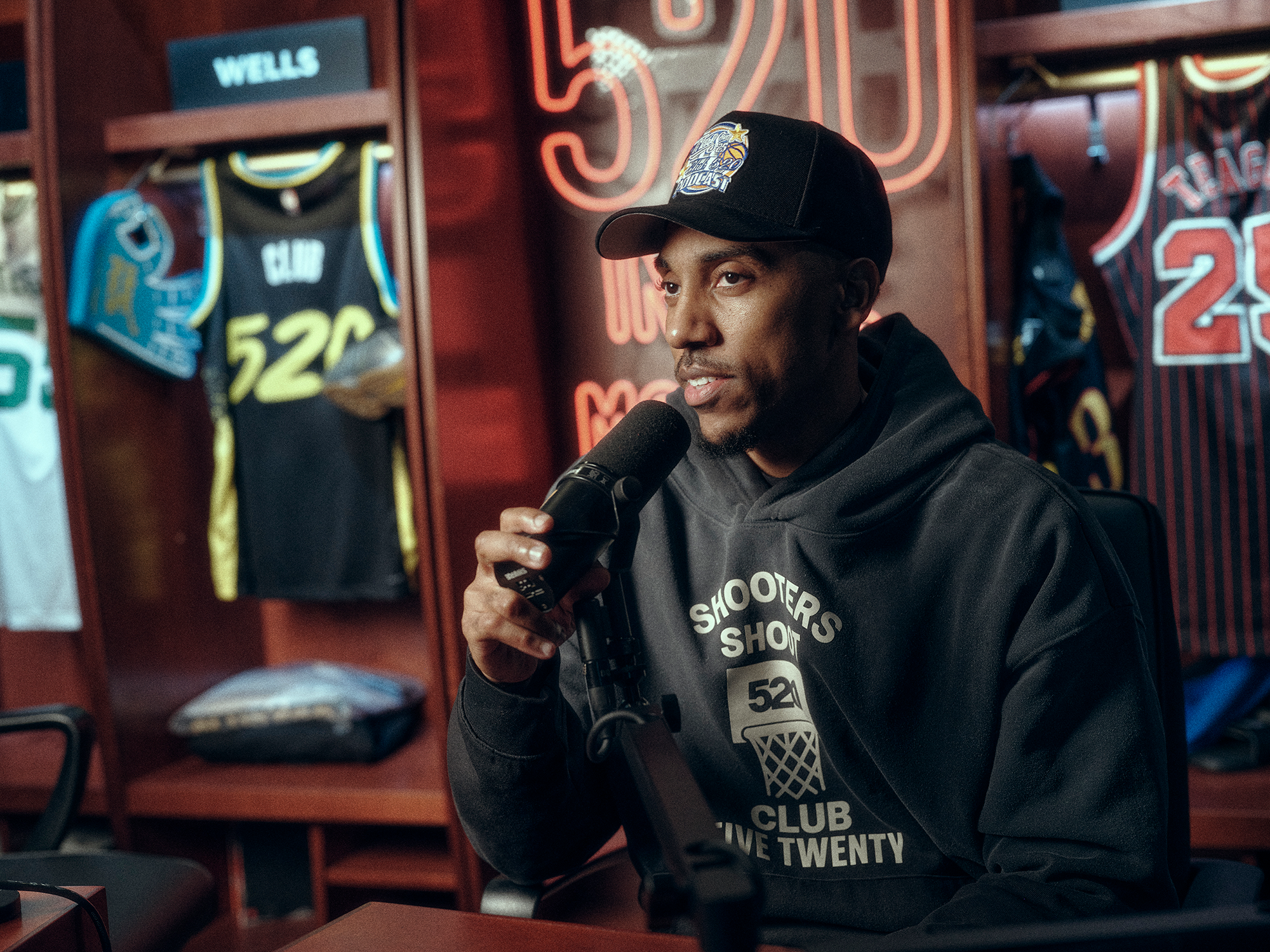 Five Twenty Capsule 001